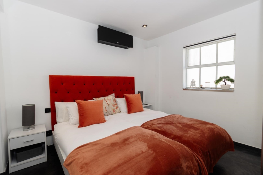 2 Bedroom Property for Sale in Cape Town City Centre Western Cape